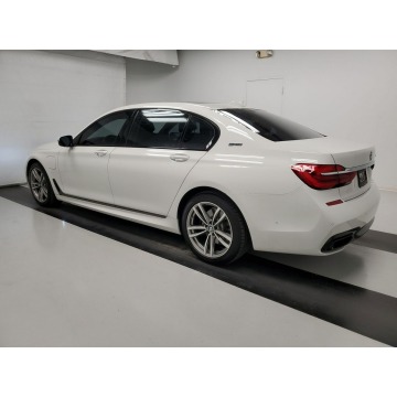 BMW Seria 7  Sedan/Limuzyna 2017,  2.0 hybryda, automat - Na sprzedaż za 182 040 zł - Katowice - zdjęcie 6