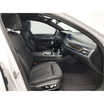 BMW Seria 7  Sedan/Limuzyna 2017,  2.0 hybryda, automat - Na sprzedaż za 182 040 zł - Katowice - zdjęcie 8
