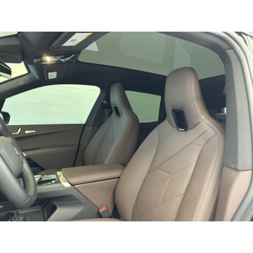 BMW iX  SUV 2023 elektryczny, automat - Na sprzedaż za 454 977 zł - Katowice - zdjęcie 8