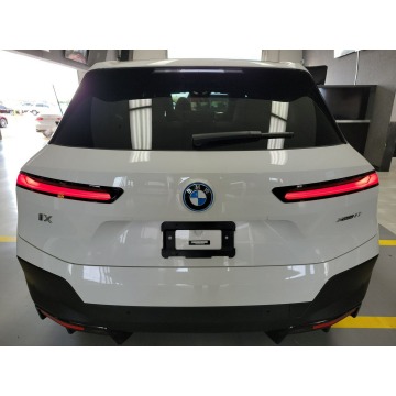 BMW iX  SUV 2023 elektryczny, automat - Na sprzedaż za 298 000 zł - Katowice - zdjęcie 5