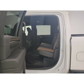 Chevrolet  2024,  6.6 benzyna, automat - Na sprzedaż za 396 500 zł - Katowice - zdjęcie 7