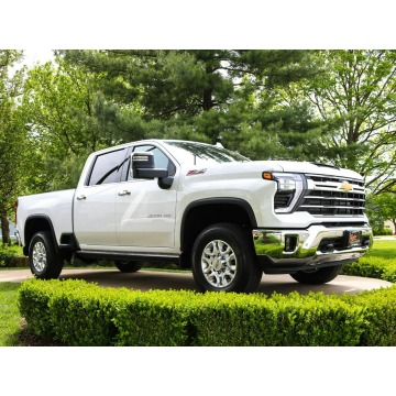 Chevrolet  2023,  6.6 diesel, automat - Na sprzedaż za 247 900 zł - Katowice - zdjęcie 3