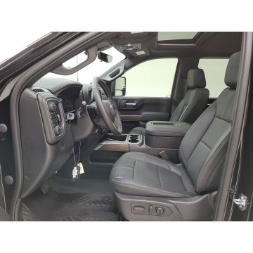Chevrolet  2021,  6.6 diesel, automat - Na sprzedaż za 139 000 zł - Katowice - zdjęcie 5