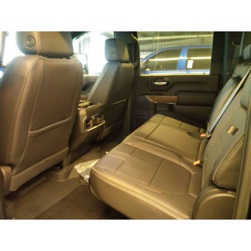 Chevrolet  2021,  6.6 diesel, automat - Na sprzedaż za 139 000 zł - Katowice - zdjęcie 6