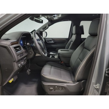 Chevrolet Tahoe  SUV 2023,  5.3 diesel, automat - Na sprzedaż za 430 992 zł - Katowice - zdjęcie 7