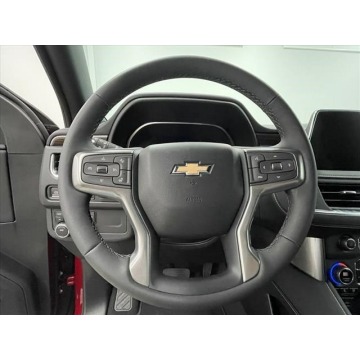 Chevrolet Tahoe  SUV 2023,  5.3 benzyna, automat - Na sprzedaż za 443 292 zł - Katowice - zdjęcie 3