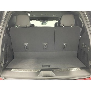 Chevrolet Tahoe  SUV 2023,  5.3 benzyna, automat - Na sprzedaż za 443 292 zł - Katowice - zdjęcie 7