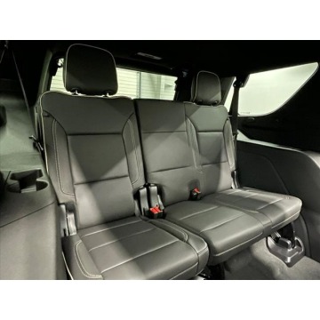 Chevrolet Tahoe  SUV 2023,  5.3 benzyna, automat - Na sprzedaż za 443 292 zł - Katowice - zdjęcie 5