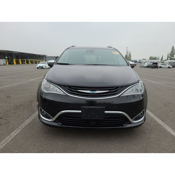 Chrysler Pacifica  Minivan/Van 2018,  3.6 hybryda, automat - Na sprzedaż za 117 342 zł - Katowice - zdjęcie 2