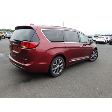 Chrysler Pacifica  Minivan/Van 2018,  3.6 benzyna, automat - Na sprzedaż za 110 331 zł - Katowice - zdjęcie 4