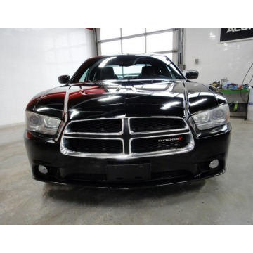 Dodge Charger  Sedan/Limuzyna 2012,  6.4 benzyna, automat - Na sprzedaż za 30 000 zł - Katowice - zdjęcie 2