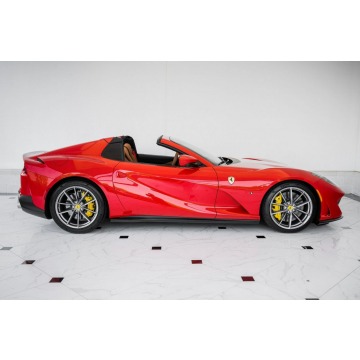 Ferrari   Coupe/Sportowy 2022,  6.5 benzyna, automat - Na sprzedaż za 32 069 569 zł - Katowice - zdjęcie 6