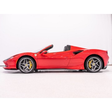 Ferrari   Kabriolet 2022,  3.9 benzyna, automat - Na sprzedaż za 1 846 400 zł - Katowice - zdjęcie 2