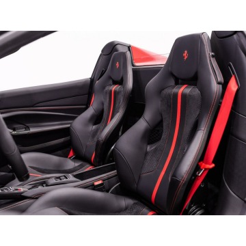 Ferrari   Kabriolet 2022,  3.9 benzyna, automat - Na sprzedaż za 1 846 400 zł - Katowice - zdjęcie 8