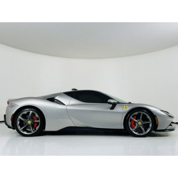 Ferrari   Coupe/Sportowy 2021,  4.0 hybryda, automat - Na sprzedaż za 4 224 927 zł - Katowice - zdjęcie 7