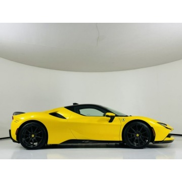 Ferrari   Coupe/Sportowy 2022,  4.0 benzyna, automat - Na sprzedaż za 2 606 700 zł - Katowice - zdjęcie 8