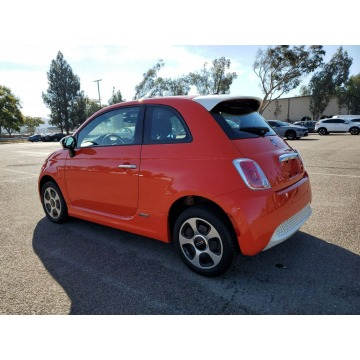Fiat 500  Hatchback 2018 elektryczny, automat - Na sprzedaż za 62 238 zł - Katowice - zdjęcie 6