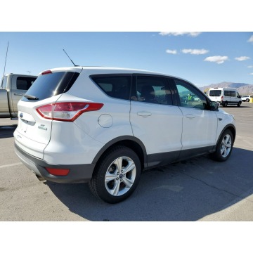 Ford Escape  SUV 2015,  1.6 benzyna, automat - Na sprzedaż za 35 547 zł - Katowice - zdjęcie 4