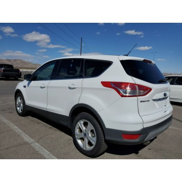 Ford Escape  SUV 2015,  1.6 benzyna, automat - Na sprzedaż za 35 547 zł - Katowice - zdjęcie 6