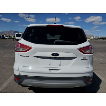 Ford Escape  SUV 2015,  1.6 benzyna, automat - Na sprzedaż za 35 547 zł - Katowice - zdjęcie 5