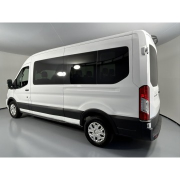 Ford Expedition  SUV 2022,  3.5 benzyna, automat - Na sprzedaż za 270 600 zł - Katowice - zdjęcie 7