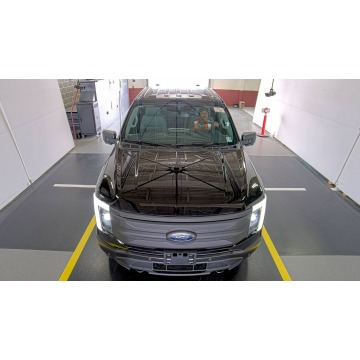 Ford F150 2022 elektryczny, automat - Na sprzedaż za 214 300 zł - Katowice - zdjęcie 2