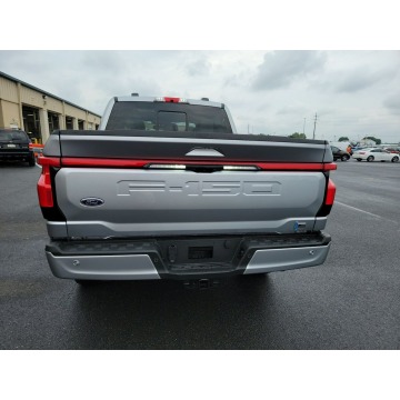 Ford F150 2022 elektryczny, automat - Na sprzedaż za 643 300 zł - Katowice - zdjęcie 5