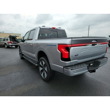 Ford F150 2022 elektryczny, automat - Na sprzedaż za 643 300 zł - Katowice - zdjęcie 6