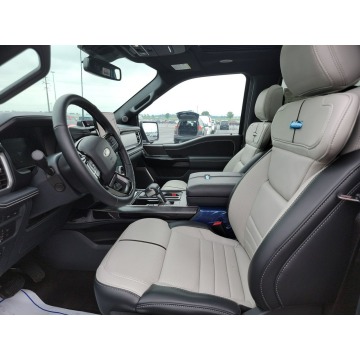 Ford F150 2022 elektryczny, automat - Na sprzedaż za 643 300 zł - Katowice - zdjęcie 7