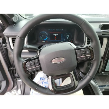 Ford F150 2022 elektryczny, automat - Na sprzedaż za 643 300 zł - Katowice - zdjęcie 8