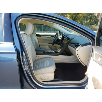 Ford Mondeo  Hatchback 2019,  2.0 hybryda, automat - Na sprzedaż za 72 078 zł - Katowice - zdjęcie 8