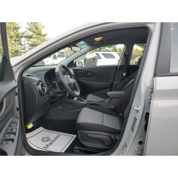 Hyundai Kona  SUV 2021,  2.0 benzyna, automat - Na sprzedaż za 98 277 zł - Katowice - zdjęcie 6