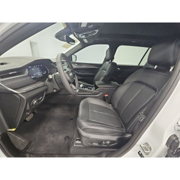Jeep Grand Cherokee  SUV 2023,  3.6 benzyna, automat - Na sprzedaż za 248 214 zł - Katowice - zdjęcie 7