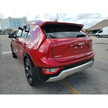 Kia Niro  SUV 2023,  1.6 hybryda, automat - Na sprzedaż za 145 700 zł - Katowice - zdjęcie 6