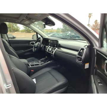 Kia Sorento  SUV 2021,  1.6 hybryda, automat - Na sprzedaż za 188 559 zł - Katowice - zdjęcie 8