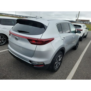 Kia Sportage  SUV 2022,  2.4 benzyna, automat - Na sprzedaż za 118 100 zł - Katowice - zdjęcie 4