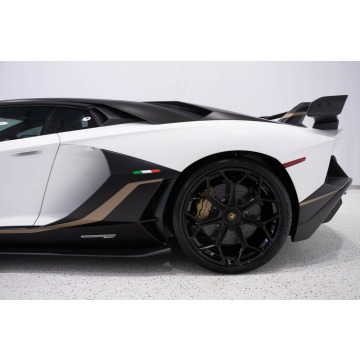 Lamborghini Aventador  Coupe/Sportowy 2020,  6.5 benzyna, automat - Na sprzedaż za 5 900 000 zł - Katowice - zdjęcie 7