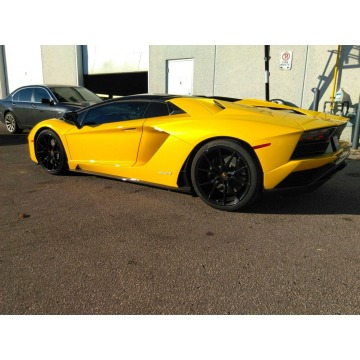 Lamborghini Aventador  Coupe/Sportowy 2018,  6.5 benzyna, automat - Na sprzedaż za 1 843 770 zł - Katowice - zdjęcie 4