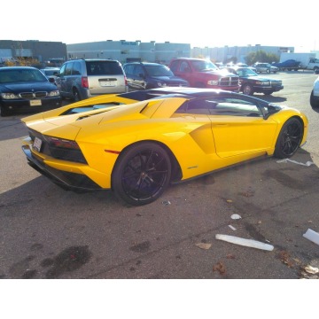 Lamborghini Aventador  Coupe/Sportowy 2018,  6.5 benzyna, automat - Na sprzedaż za 1 843 770 zł - Katowice - zdjęcie 5