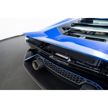 Lamborghini Aventador  Coupe/Sportowy 2022,  6.5 benzyna, automat - Na sprzedaż za 2 110 000 zł - Katowice - zdjęcie 7
