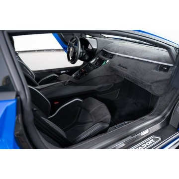 Lamborghini Aventador  Coupe/Sportowy 2022,  6.5 benzyna, automat - Na sprzedaż za 2 110 000 zł - Katowice - zdjęcie 8