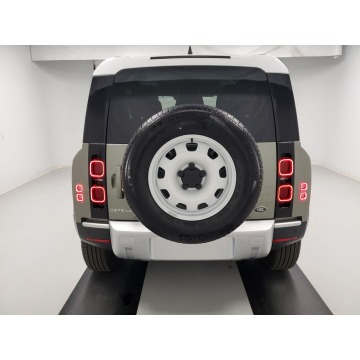 Land Rover Defender  Terenowy 2021,  2.0 benzyna, automat - Na sprzedaż za 233 700 zł - Katowice - zdjęcie 5