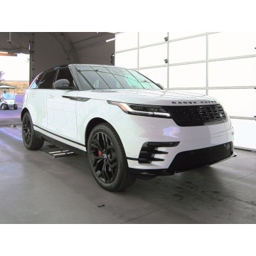 Land Rover Discovery  SUV 2024,  2.0 benzyna, automat - Na sprzedaż za 345 015 zł - Katowice - zdjęcie 3