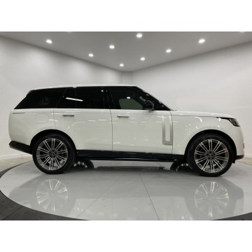 Land Rover Range Rover  SUV 2023,  4.4 benzyna, automat - Na sprzedaż za 962 915 zł - Katowice - zdjęcie 5