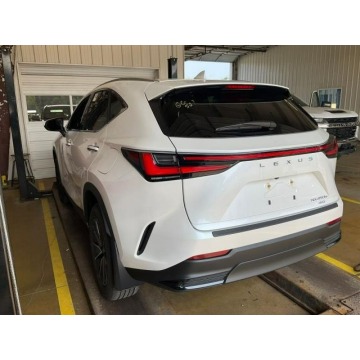 Lexus NX  SUV 2022,  2.4 benzyna, automat - Na sprzedaż za 239 850 zł - Katowice - zdjęcie 5