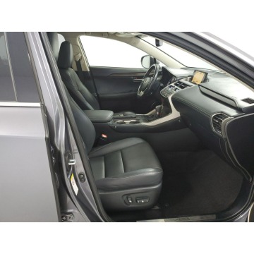 Lexus NX  SUV 2017,  2.0 benzyna, automat - Na sprzedaż za 119 556 zł - Katowice - zdjęcie 8