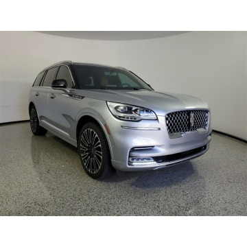 Lincoln   SUV 2023,  3.0 benzyna, automat - Na sprzedaż za 386 097 zł - Katowice - zdjęcie 3