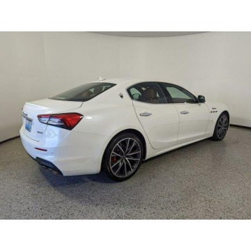 Maserati Ghibli  Sedan/Limuzyna 2022,  3.0 benzyna, automat - Na sprzedaż za 229 000 zł - Katowice - zdjęcie 4