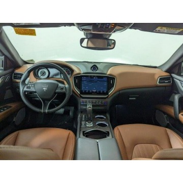 Maserati Ghibli  Sedan/Limuzyna 2022,  3.0 benzyna, automat - Na sprzedaż za 229 000 zł - Katowice - zdjęcie 8