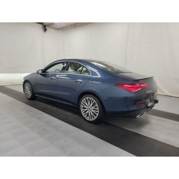 Mercedes - Benz CLA-klasa  Sedan/Limuzyna 2021,  2.0 benzyna, automat - Na sprzedaż za 129 150 zł - Katowice - zdjęcie 6
